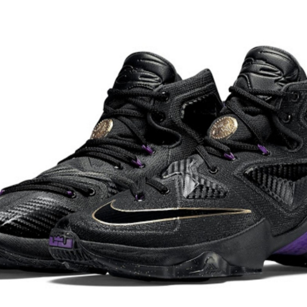 SOLD. NewNike Lebron XIII 13 807219-007 P